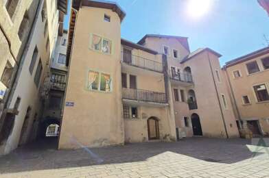 Appartement 3 pièces 730 €