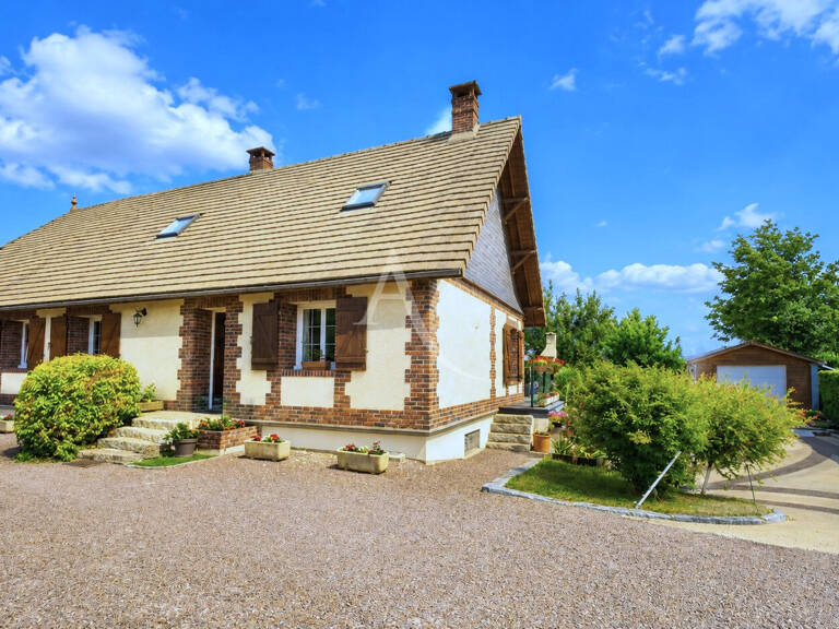 Ensemble immobilier proche ETREPAGNY — photo 1