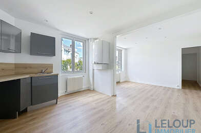 Appartement 3 pièces 800 €