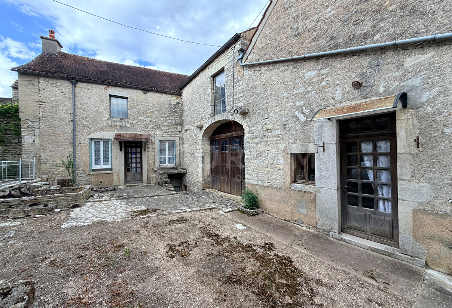 Maison Annay Sur Serein — photo 1