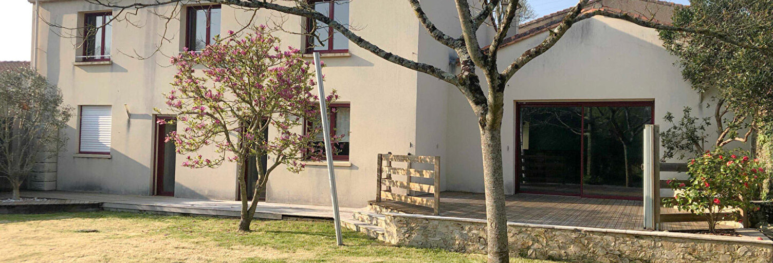 Maison 5 Pièces 155 m² à louer à Le Loroux-Bottereau (44430)