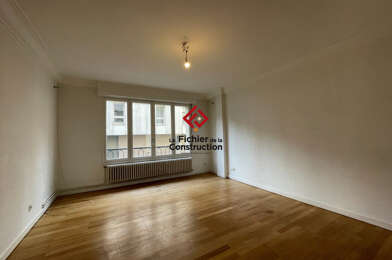 Appartement 3 pièces 868 €