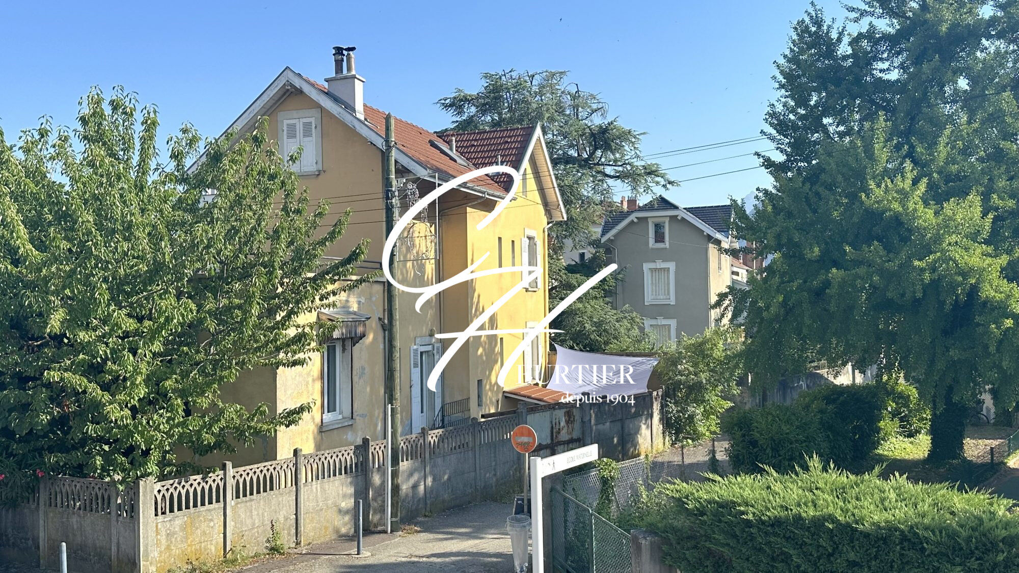 Villa / Maison  T7 à vendre Grenoble 38000