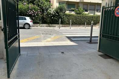 Garage  19800 €
