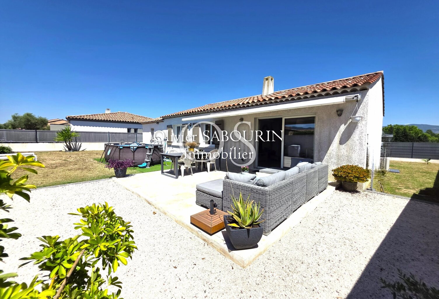 Maison de plain-pied 2015 – 3 chambres – Vue Rocher — photo 1
