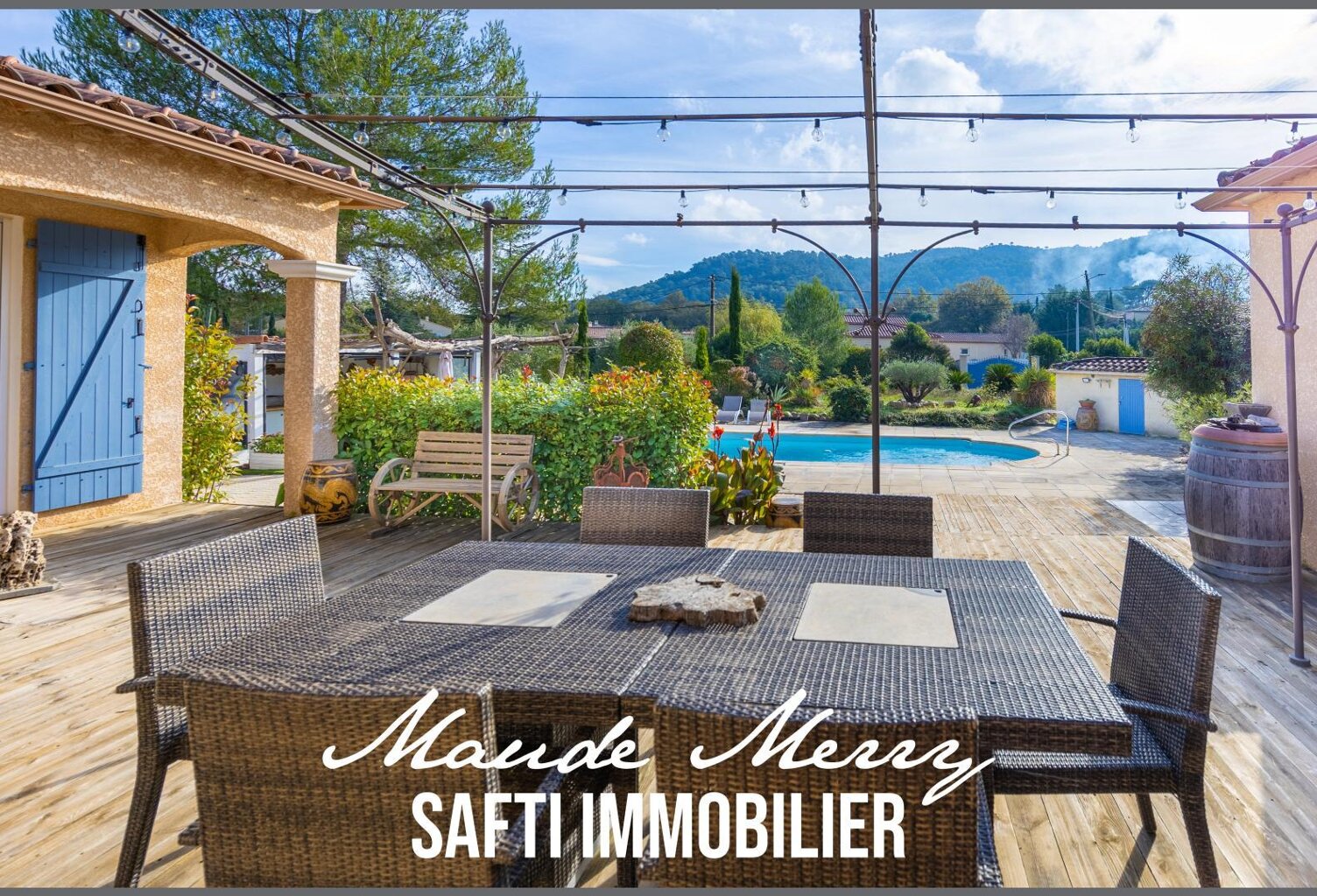 Villa de plain-pied offrant 2 logements (120 m2 et 87 m2) distincts pouvant se réunir facilement pour faire une seule grande maison - piscine - garage et ateliers - terrain plat de 2500 m2 - tout à l'égout - possibilité de détachement de parcelle déjà détachée d'environ 900 m2 avec emprise au sol possible de 130 m2 — photo 1