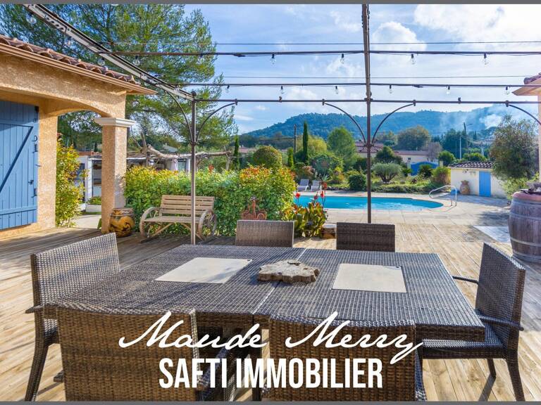 Villa de plain-pied offrant 2 logements (120 m2 et 87 m2) distincts pouvant se réunir facilement pour faire une seule grande maison - piscine - garage et ateliers - terrain plat de 2500 m2 - tout à l'égout - possibilité de détachement de parcelle déjà détachée d'environ 900 m2 avec emprise au sol possible de 130 m2 — photo 1