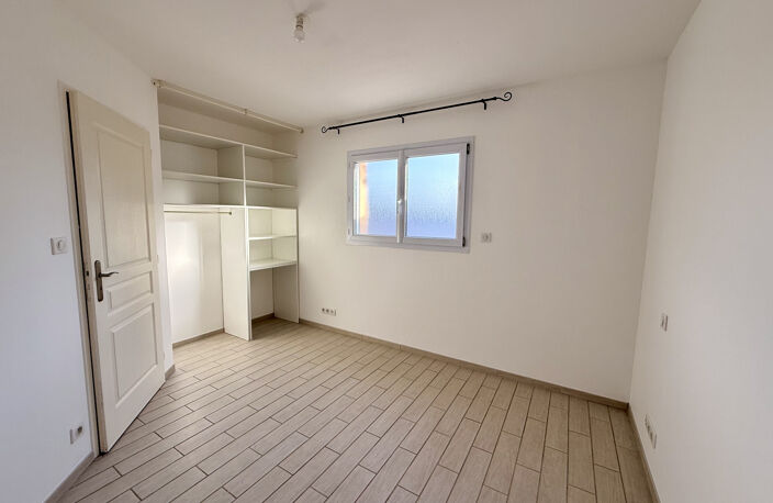 Maison de plain pied 2 chambres à FONTENAY LE COMTE — photo 4