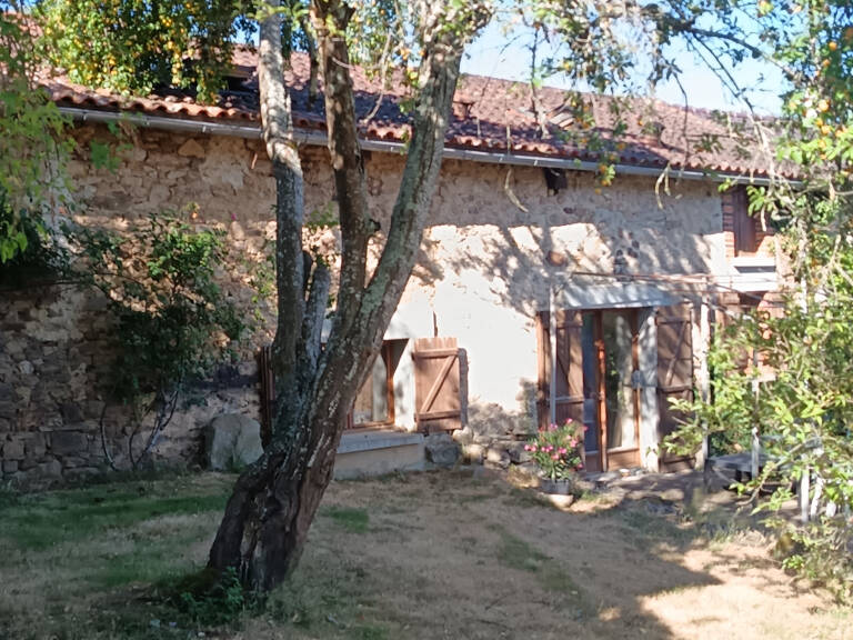 Maison 3 chambres en pierres avec grange — photo 1