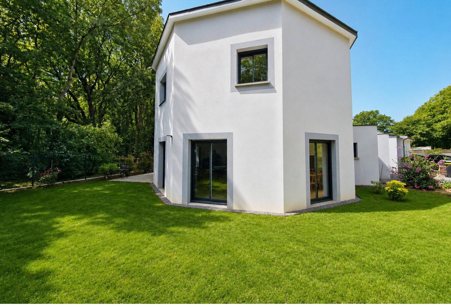MAISON CONTEMPORAINE FAMILIALE SITUÉE AU CALME — photo 1