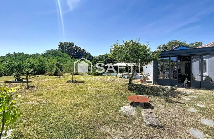 Grande maison en fond d'impasse proche du centre et des plages — photo 3