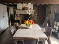 Idéalement située sir la commune de Lugny , aux amateurs de pierre cette grande maison familiale sera vous séduire — photo 3