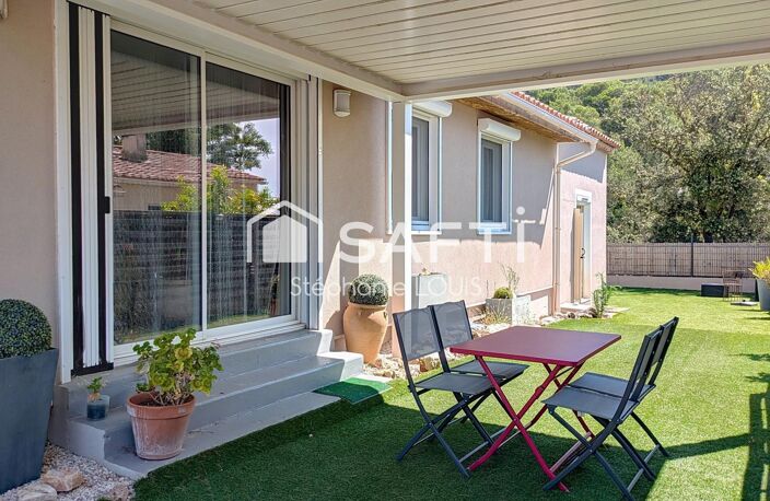 VILLA DE PLAIN PIED AVEC STUDIO ET PISCINE — photo 2