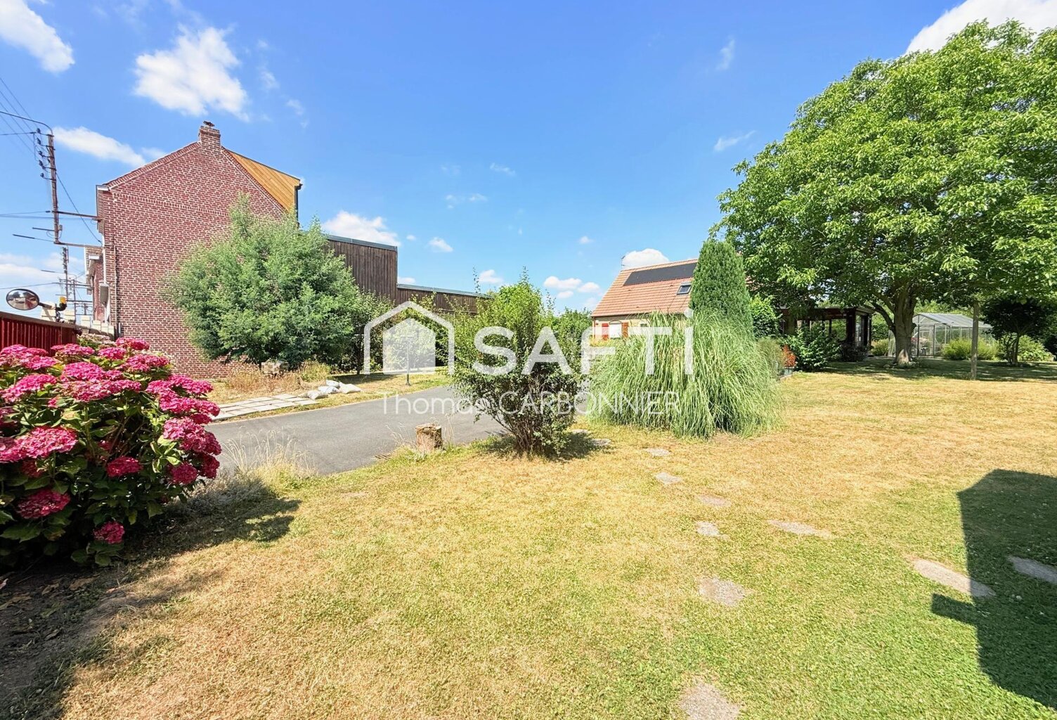 Maison familiale d'exception au cœur d'Illies ! — photo 1