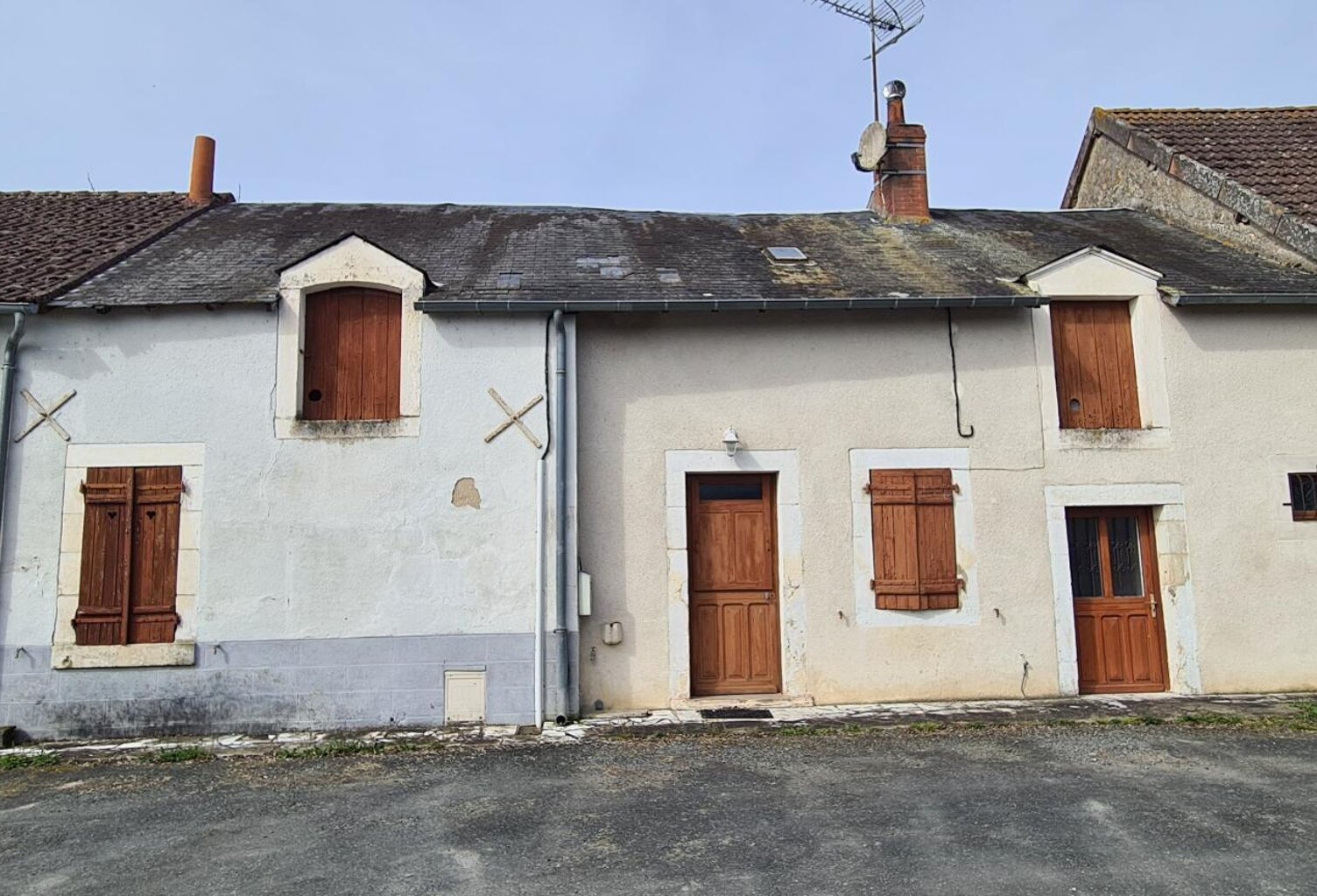Maison de Ville à Luant — photo 1