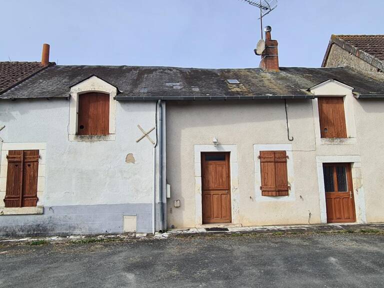 Maison de Ville à Luant — photo 1