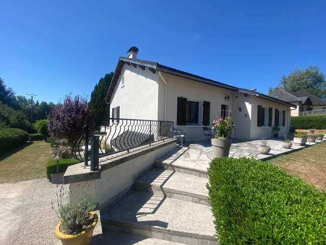 Maison  8 pièces 164m² — photo du bien