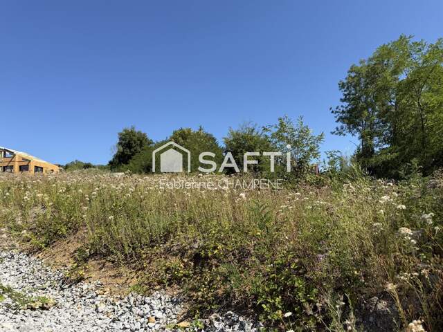 TERRAIN CONSTRUCTIBLE VIABILISE — photo du bien