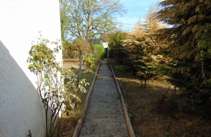 SURPRENANTE MAISON D'ARCHITECTE 5 CHAMBRES ET 1 BUREAU — photo 4