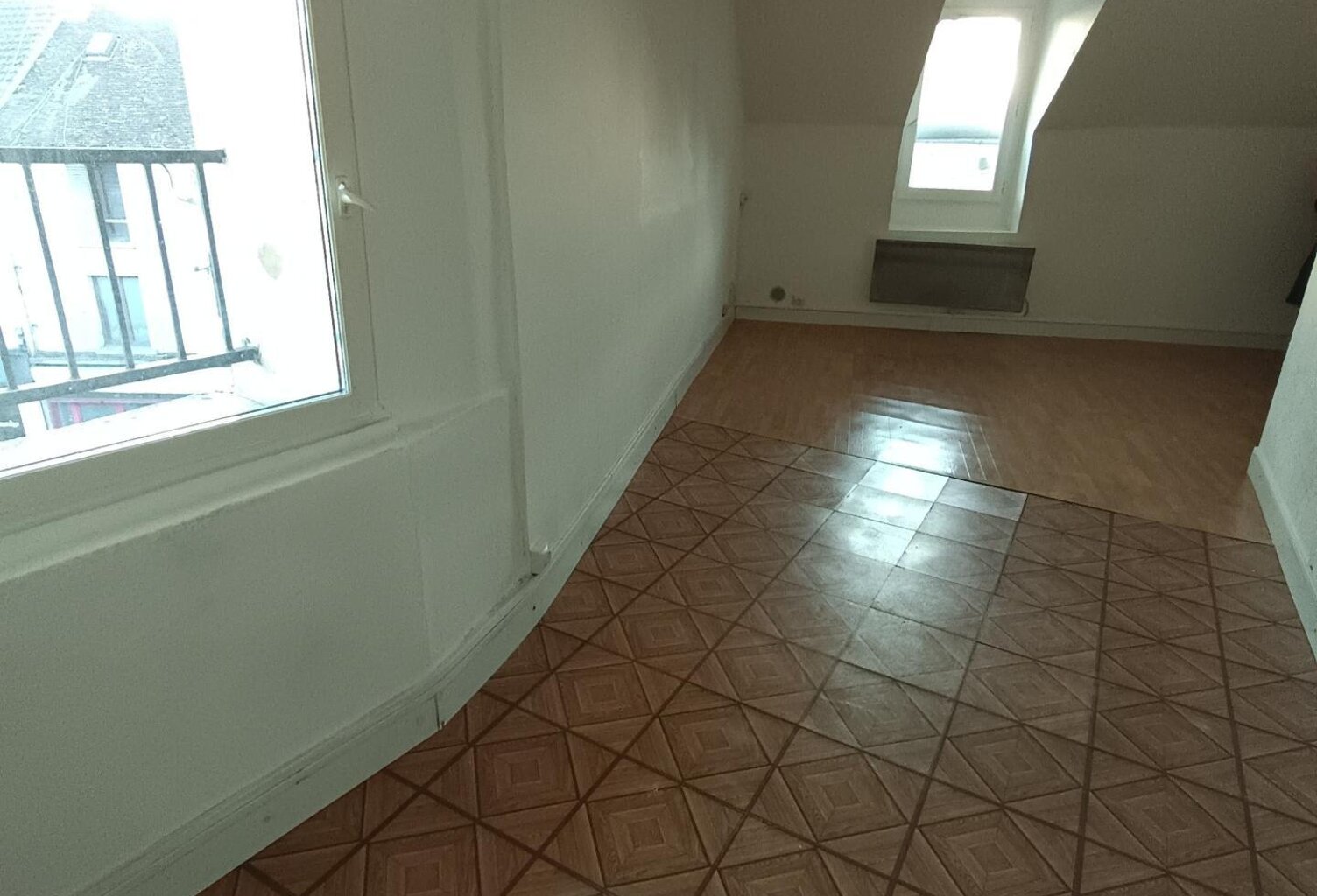 STUDIO 26M2 QUARTIER TRIBUNAL A PONTOISE — photo 1