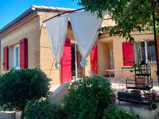Maison plain-pied jardin bucolique calme Montfavet — photo du bien