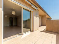 Appartement traversant T3 78,46 m2 garage et parking avec vu — photo 2