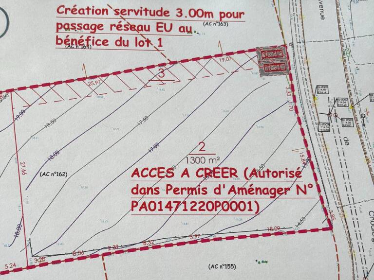 Terrain viabilisé de 1300 m². Libre constructeur. — photo 1