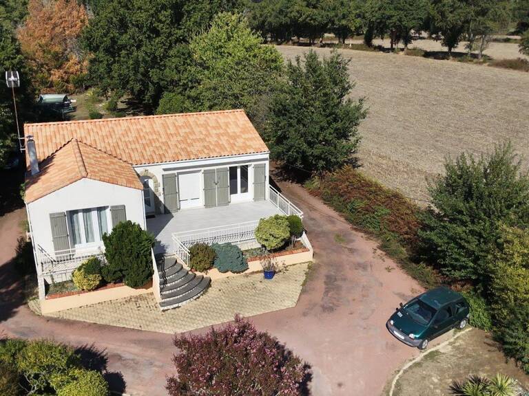 Maison avec sous sol — photo 1