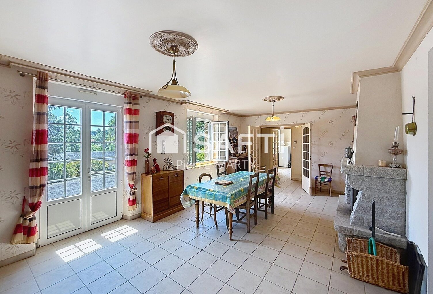 Maison en pierre | 155 m² | Terrain 3 000 m² | Vie de plain-pied — photo 1