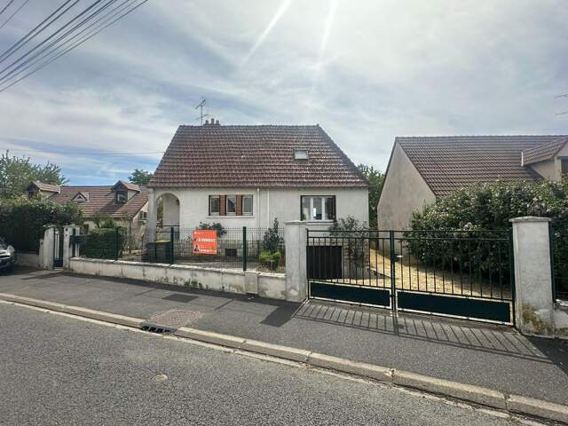 Maison 85 m², 3 pièces, 2 chambres, sous-sol, cave et terrain — photo du bien