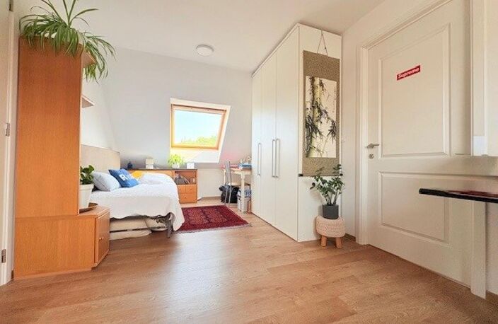 Maison individuelle contemporaine de 2012, dans un environnement calme et résidentiel ( Surface totale :165 m ².) — photo 4
