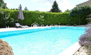 Maison 8 Pièces 186 m² à vendre à Mercuès (46090)