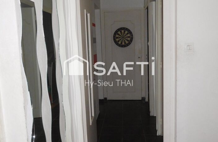 Appartement T4, 1er étage, 80 m2, 3 Chambres, 2 Balcons, Garage, Parking, Cave, Grenier, — photo 3