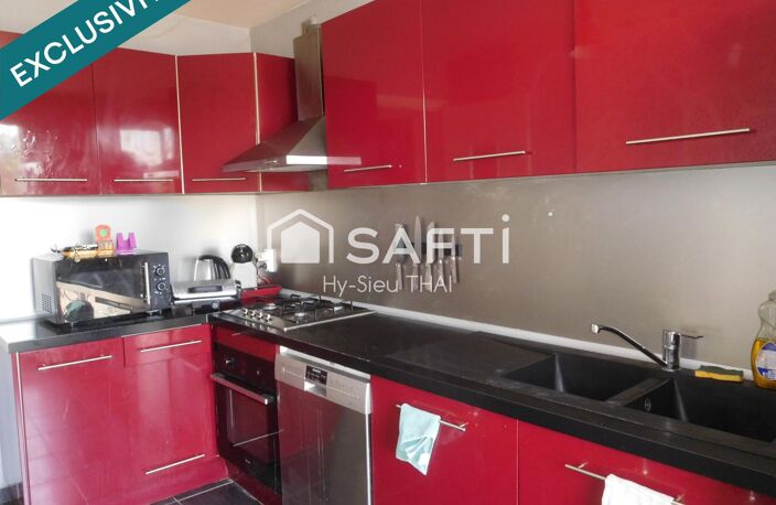 Appartement T4, 1er étage, 80 m2, 3 Chambres, 2 Balcons, Garage, Parking, Cave, Grenier, — photo 4