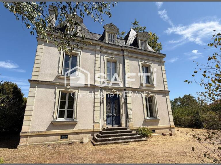 Demeure bourgeoise de caractère au cœur de CHATELLERAULT — photo 1