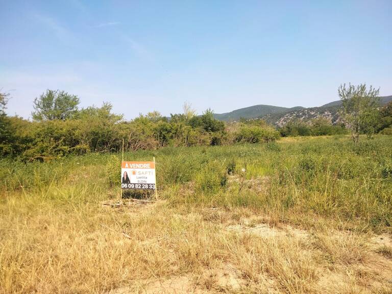 Rare ! Terrain plat constructible 1400 m² avec vue — photo 1