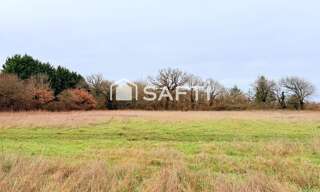 Terrain  11077 m² à vendre à Fontaine-le-Comte (86240)