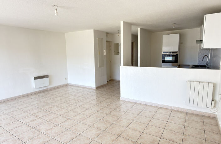 Exclusivité   Appartement P3 avec balcon, garage et cave   Q — photo 5