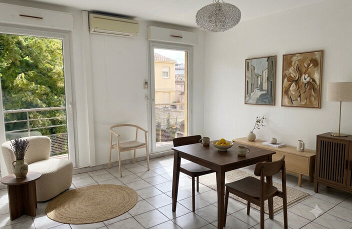Jean Jaures P2 de 56,17 m2  avec balcon 1er etage avec Ascen — photo 2