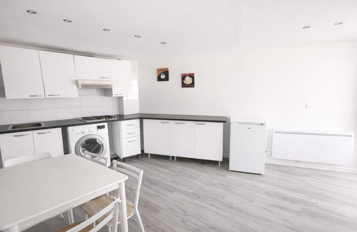 NÎMES   Grand'Rue   P2  47,72 m2 RDC   107 000 EUR — photo 3