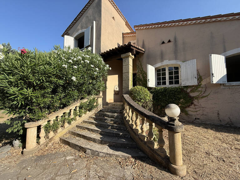 Nîmes : villa avec charme — photo 1