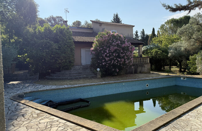 Nîmes : villa avec charme — photo 5