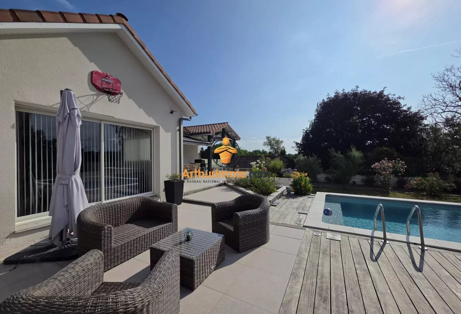 Belle maison moderne avec piscine, à 10 km au nord‑est de Tarbes — photo 1