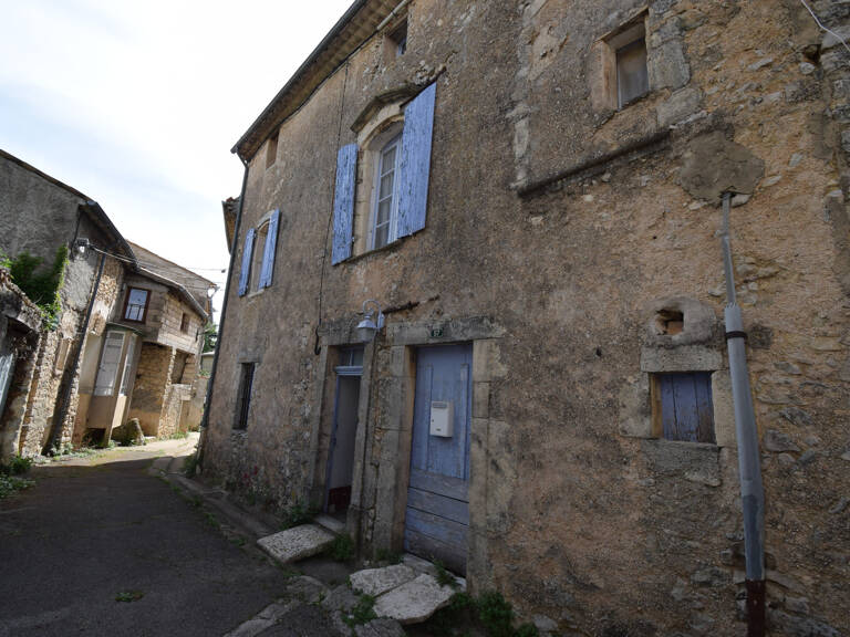 Maison de village à rénover   Saint-Trinit — photo 1