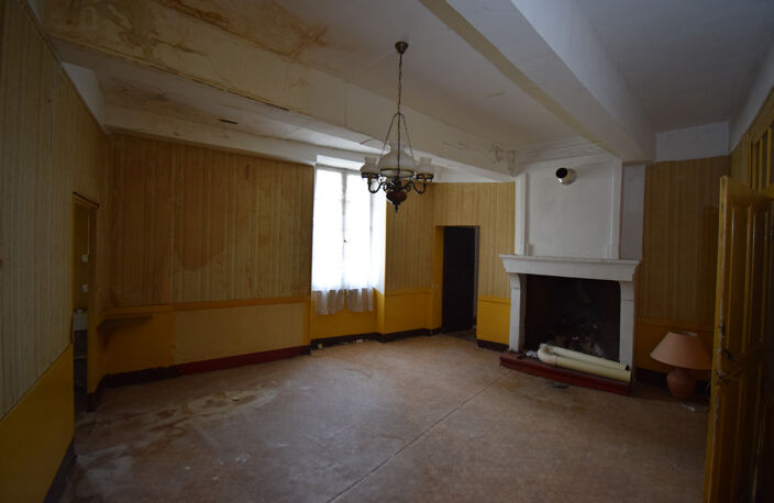 Maison de village à rénover   Saint-Trinit — photo 3