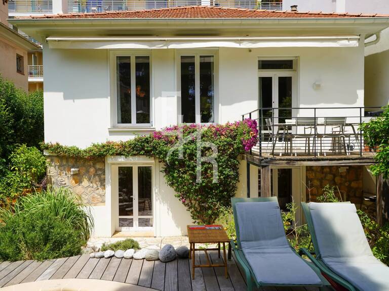 Maison de ville avec  jardin et piscine — photo 1