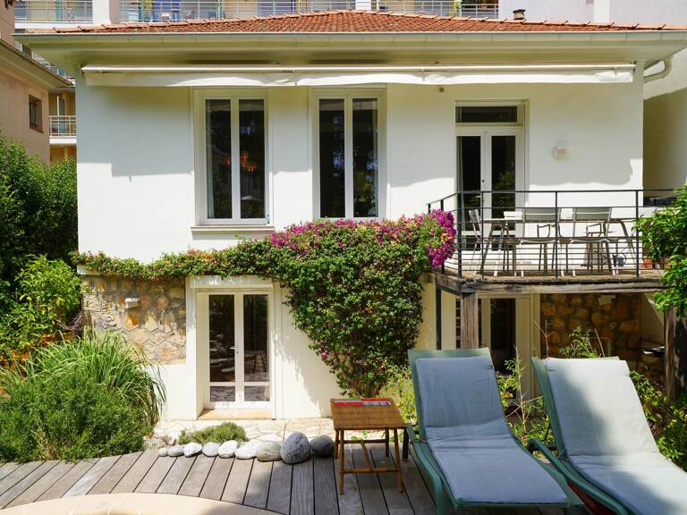 Maison de ville avec  jardin et piscine — photo 1