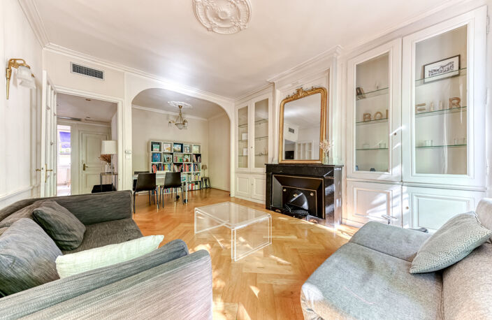 Lyon 6 - Foch: Un appartement en étage élevé de 81m2, 2 cham — photo 4