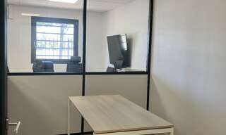 Bureau 1 Pièce 8 m² à louer à Vénissieux (69200)
