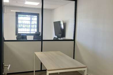 Bureau 1 pièces 320 €